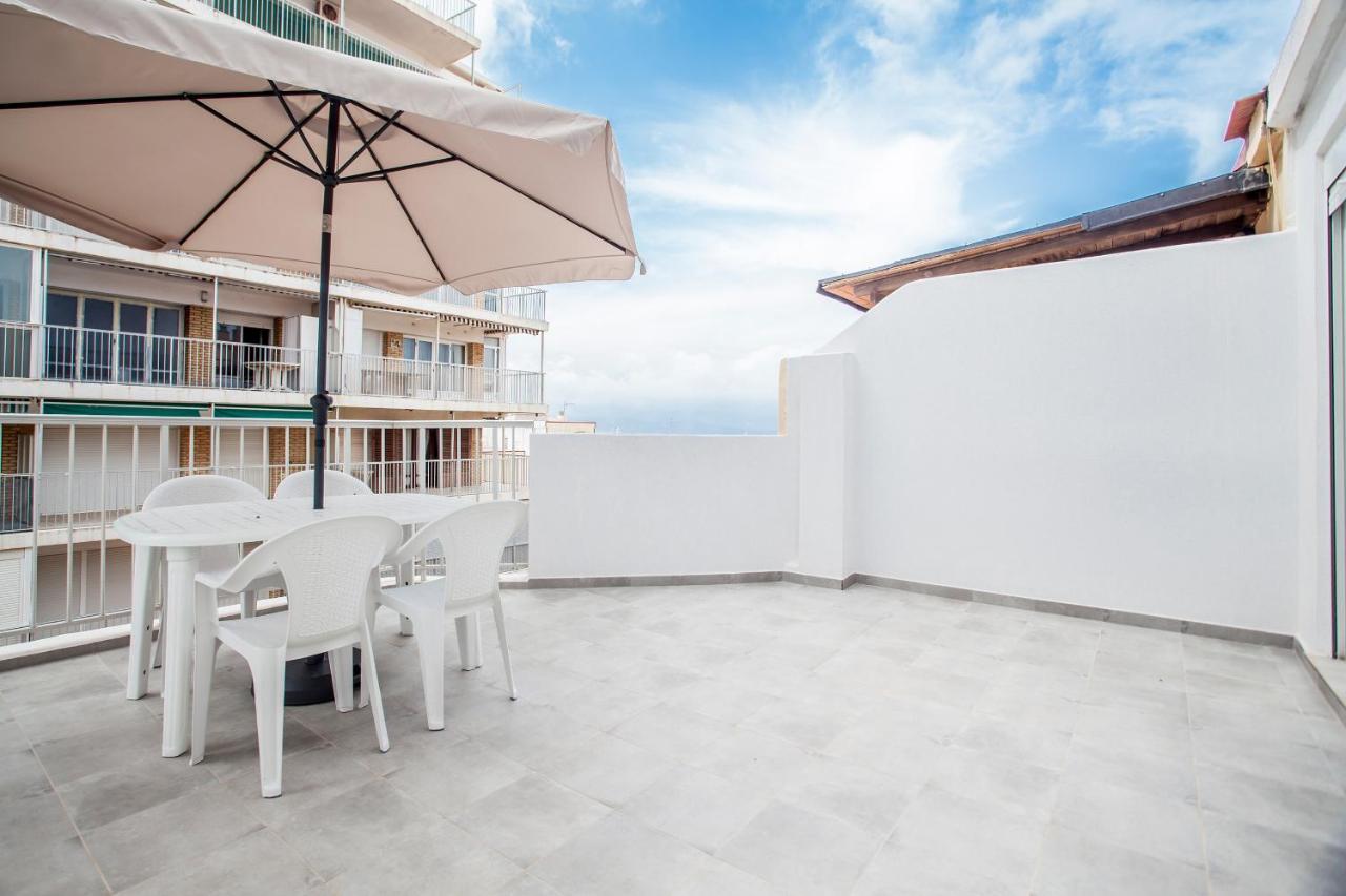 Appartamento Ático con espectacular terraza y vistas al mar Perelló Esterno foto